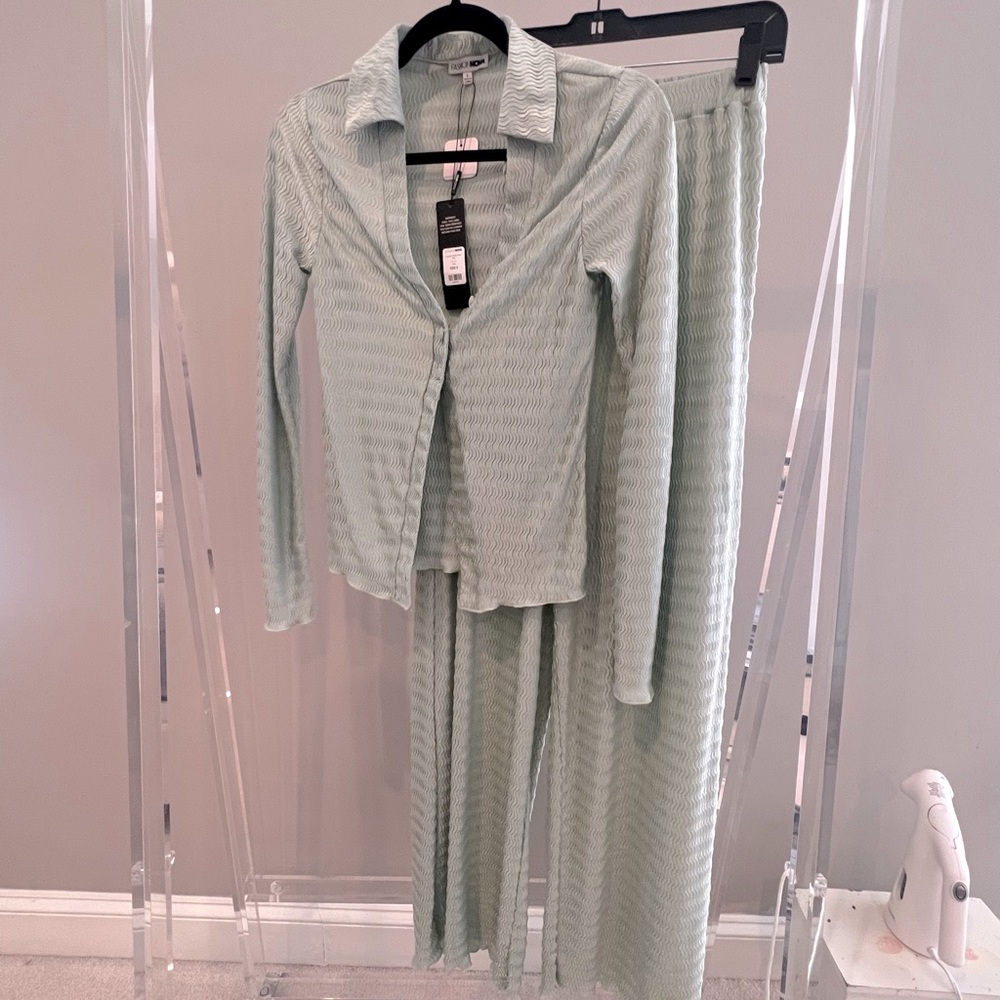 Fashion Nova Wide Leg Pant Set NWT